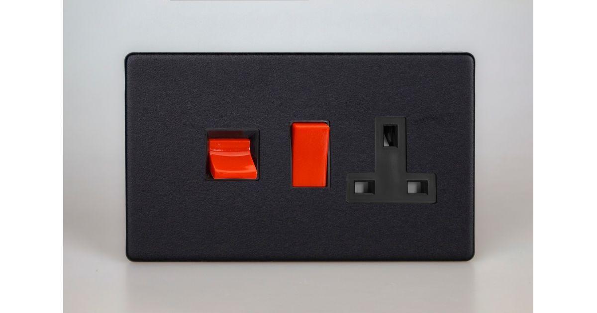 XDY45PBS.MB: 45A Cooker Switch + 13A Socket, 2 Pole, Urban